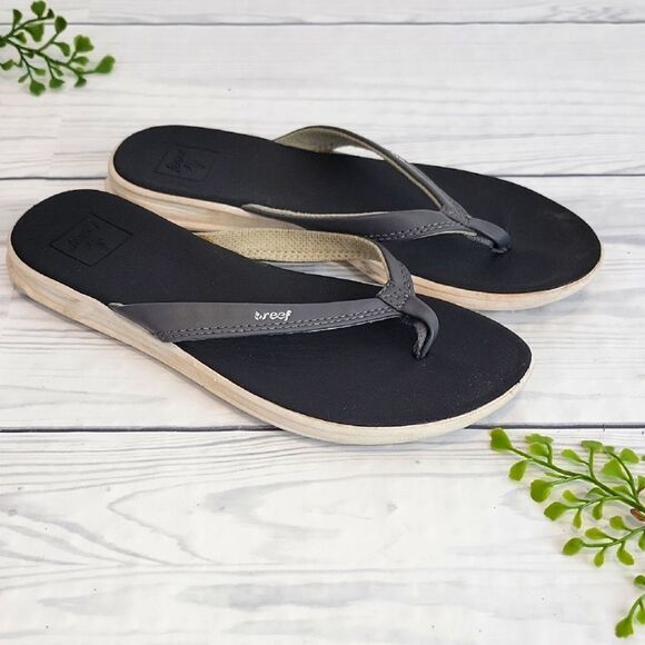 Reef Women's Black Flip Flops Size S - Picture 1 of 9